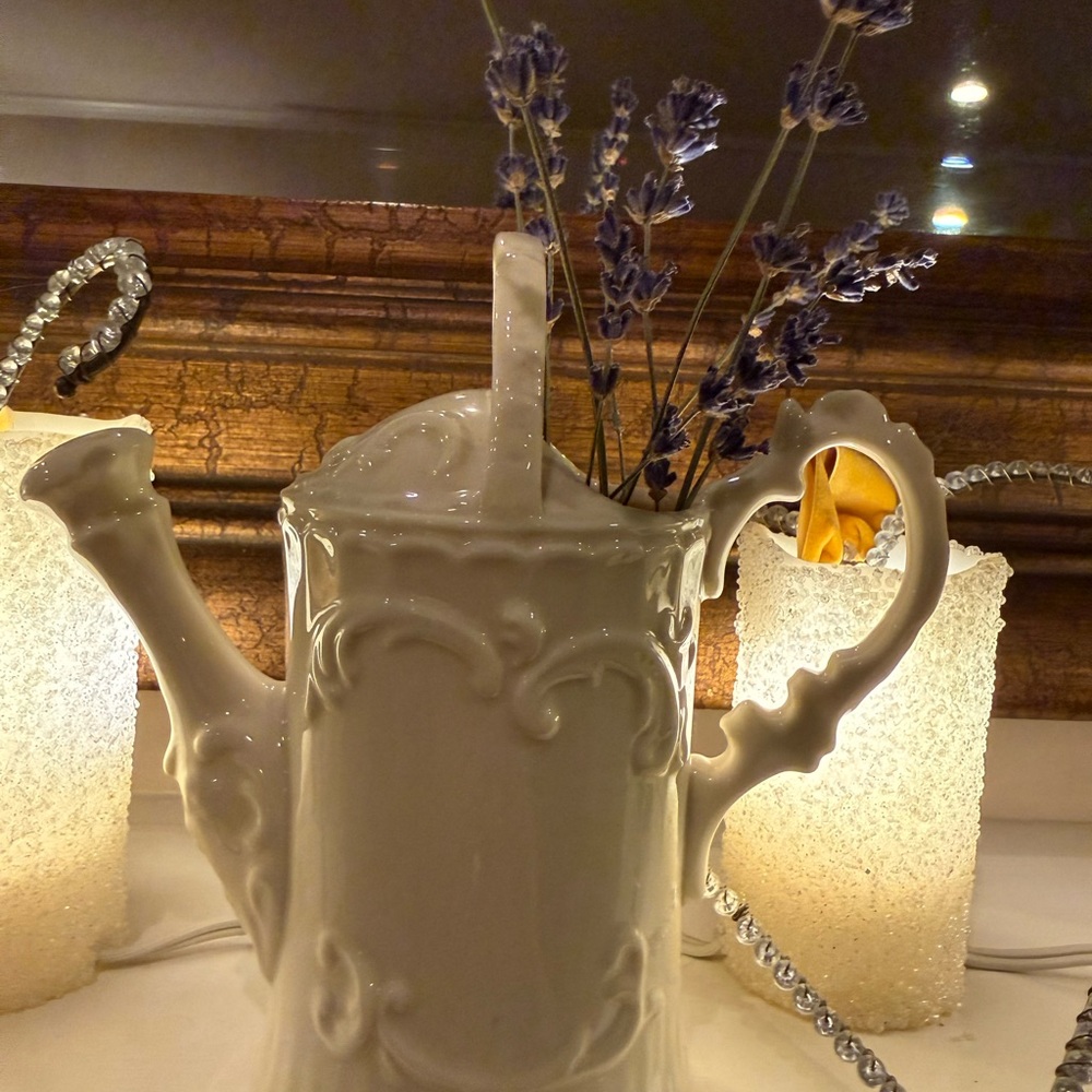 Vintage Ceramic Watering Can Size 6”H - Picture 7 of 8